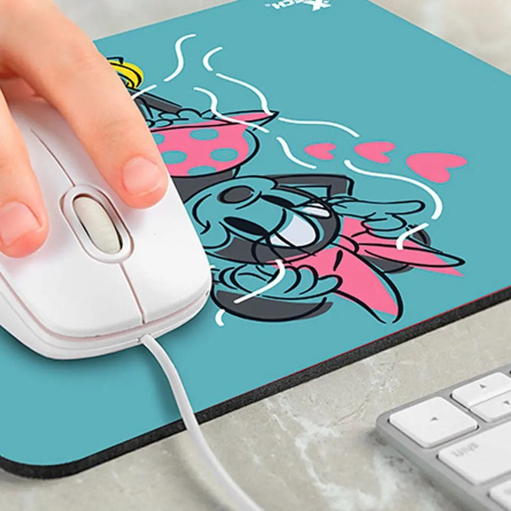 Mouse pad Xtech disney minnie mouse, superficie de tela, dimensiones 22X18X0,2CM